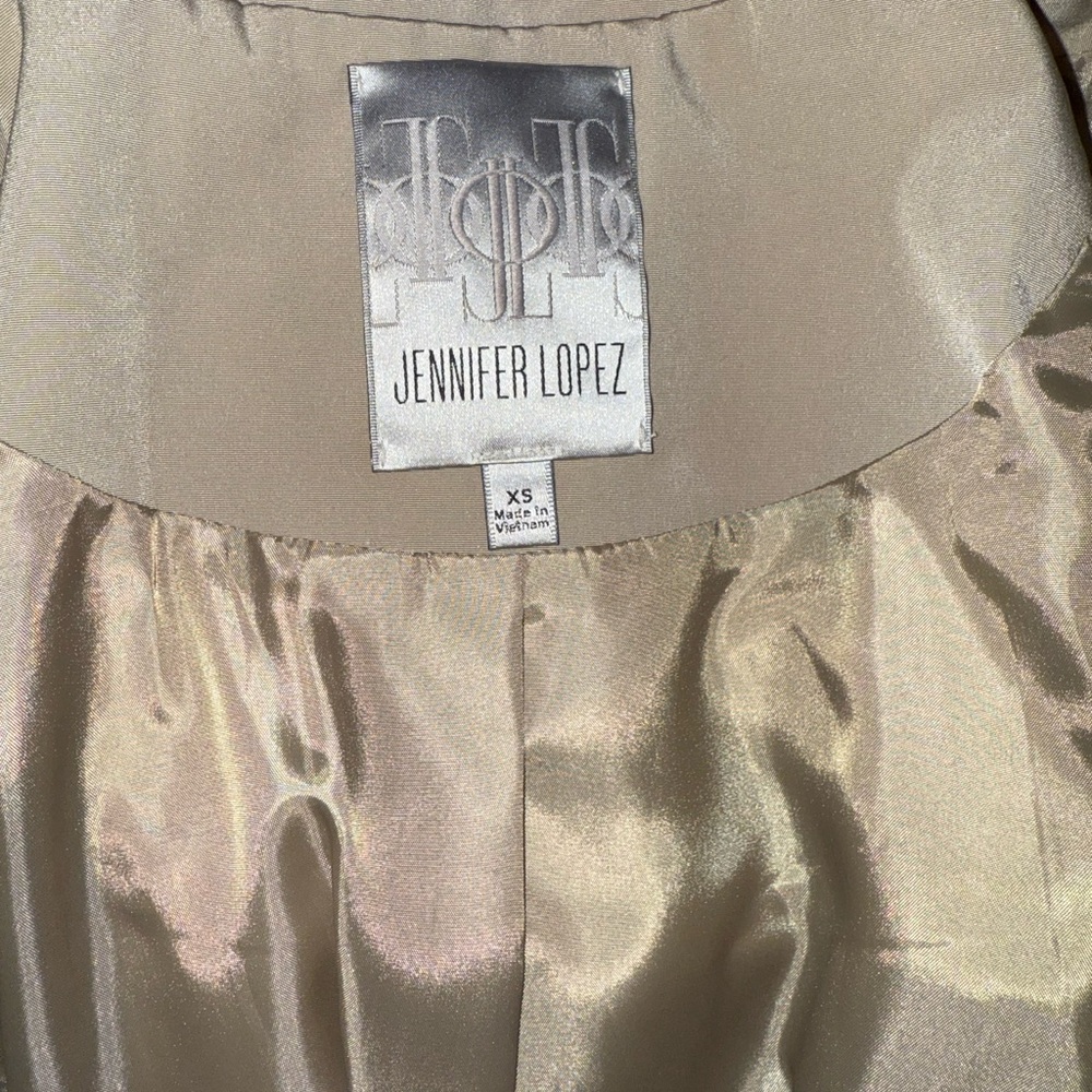 Jennifer Lopez Beige Trench Coat View 5
